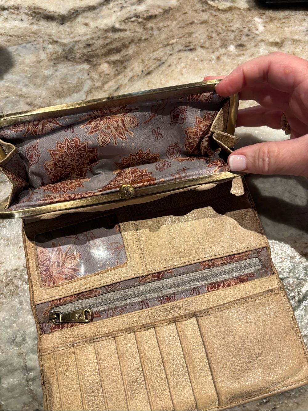 HOBO Beige/Tan Leather Frame Clutch with Gold-Tone Hardware - Picture 6 of 6